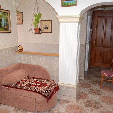 Executive Suite In The Centre 테르노필 외부 사진